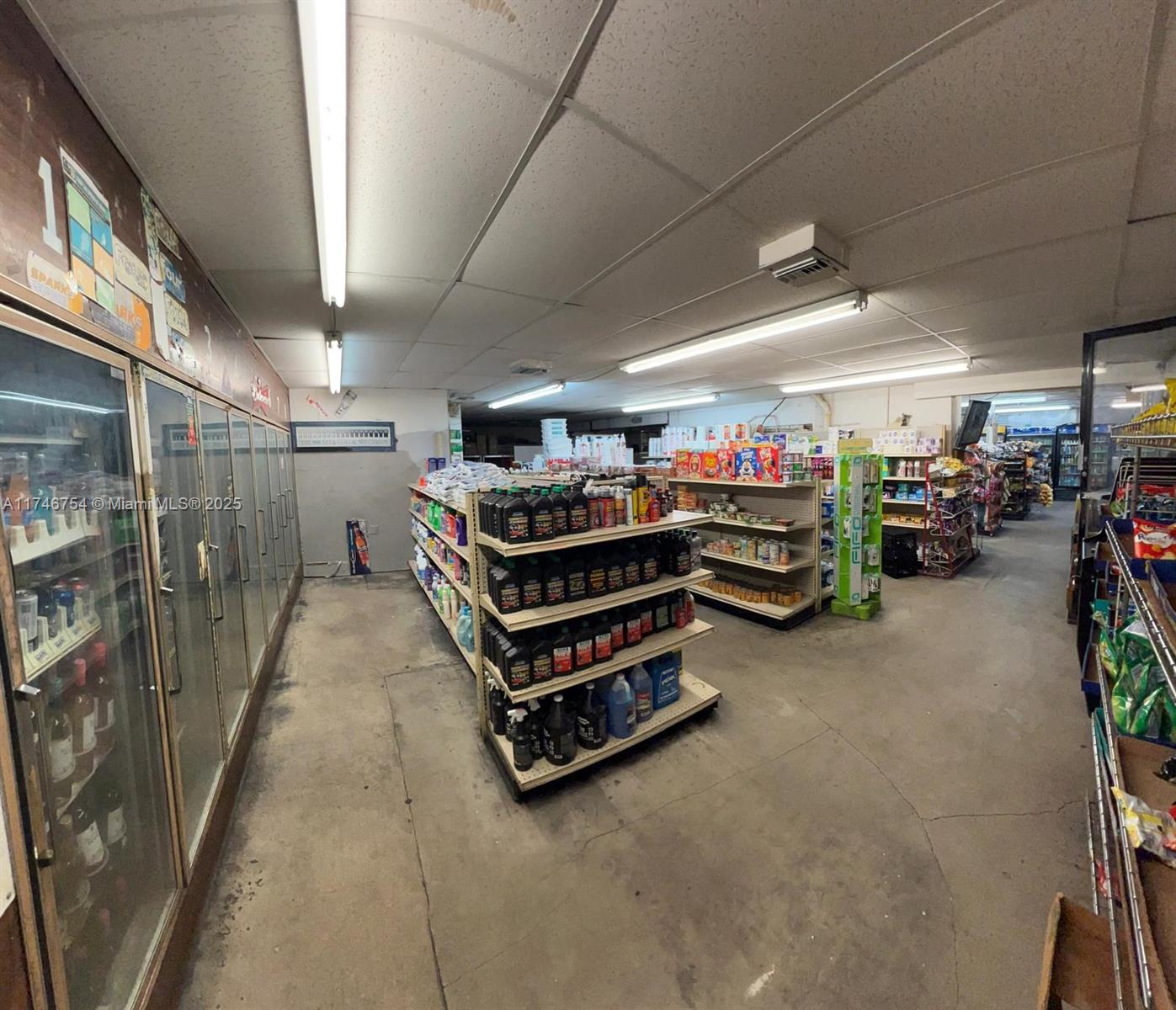 This 3,126 sq. ft. commercial property is a prime retail opportunity located on high-traffic NW 103rd Street, which sees an AADT of 30,500 vehicles. Currently operating as a market, the property benefits from 17 parking spots, a curbside stop directly in front, and immediate access to the I-95 entrance, ensuring maximum visibility and convenience for customers. This well-positioned space is ideal for businesses looking to capitalize on strong daily traffic flow and easy accessibility.
