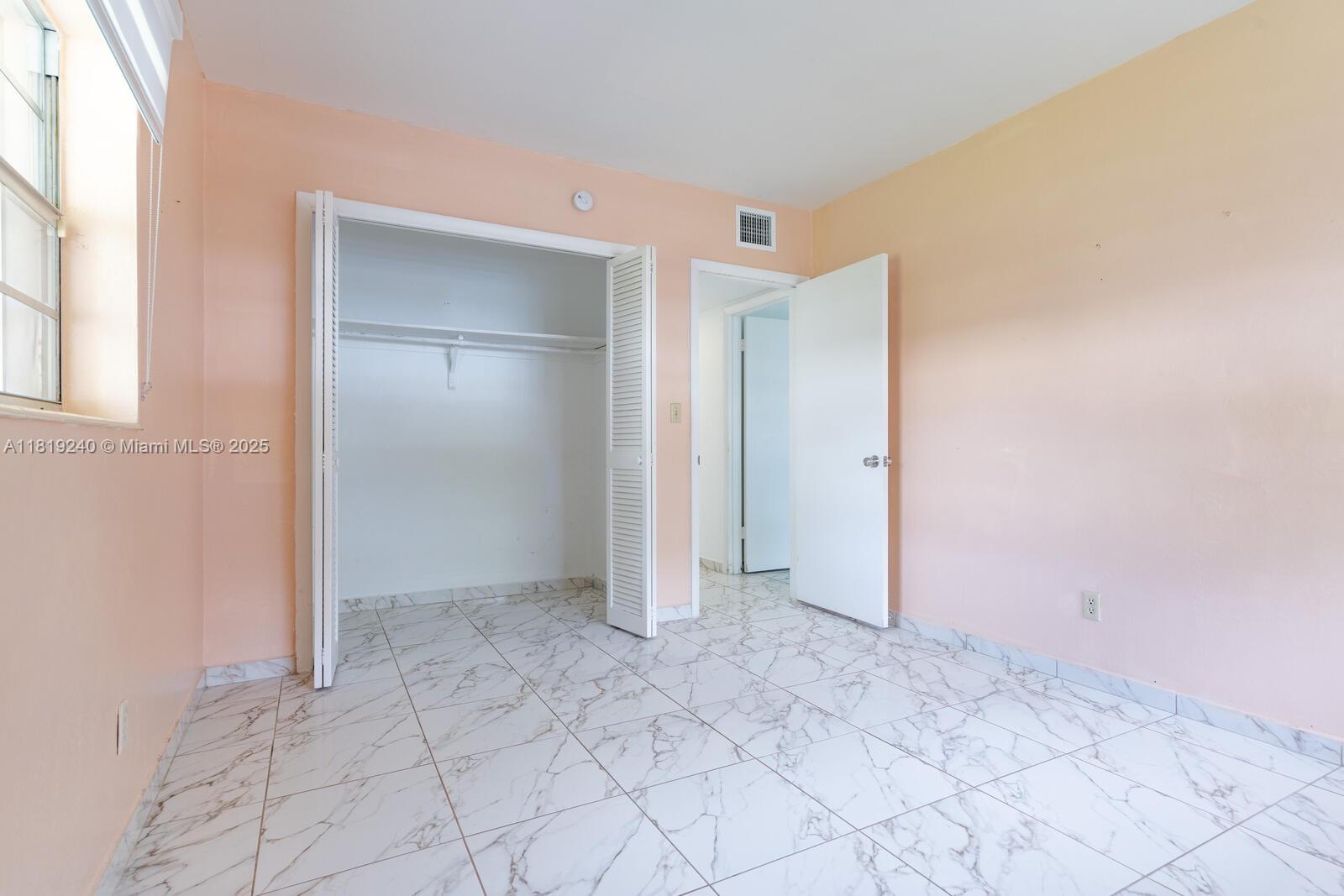 GREEN HILLS PARK WEST NO - Residential