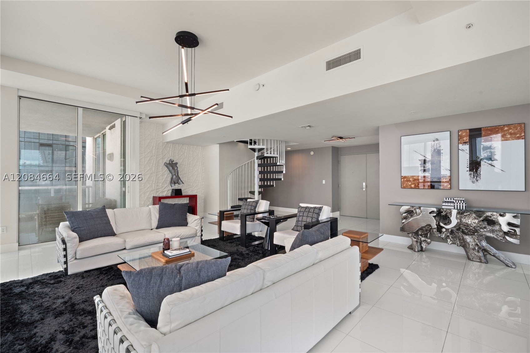 244 Biscayne Blvd PH4908