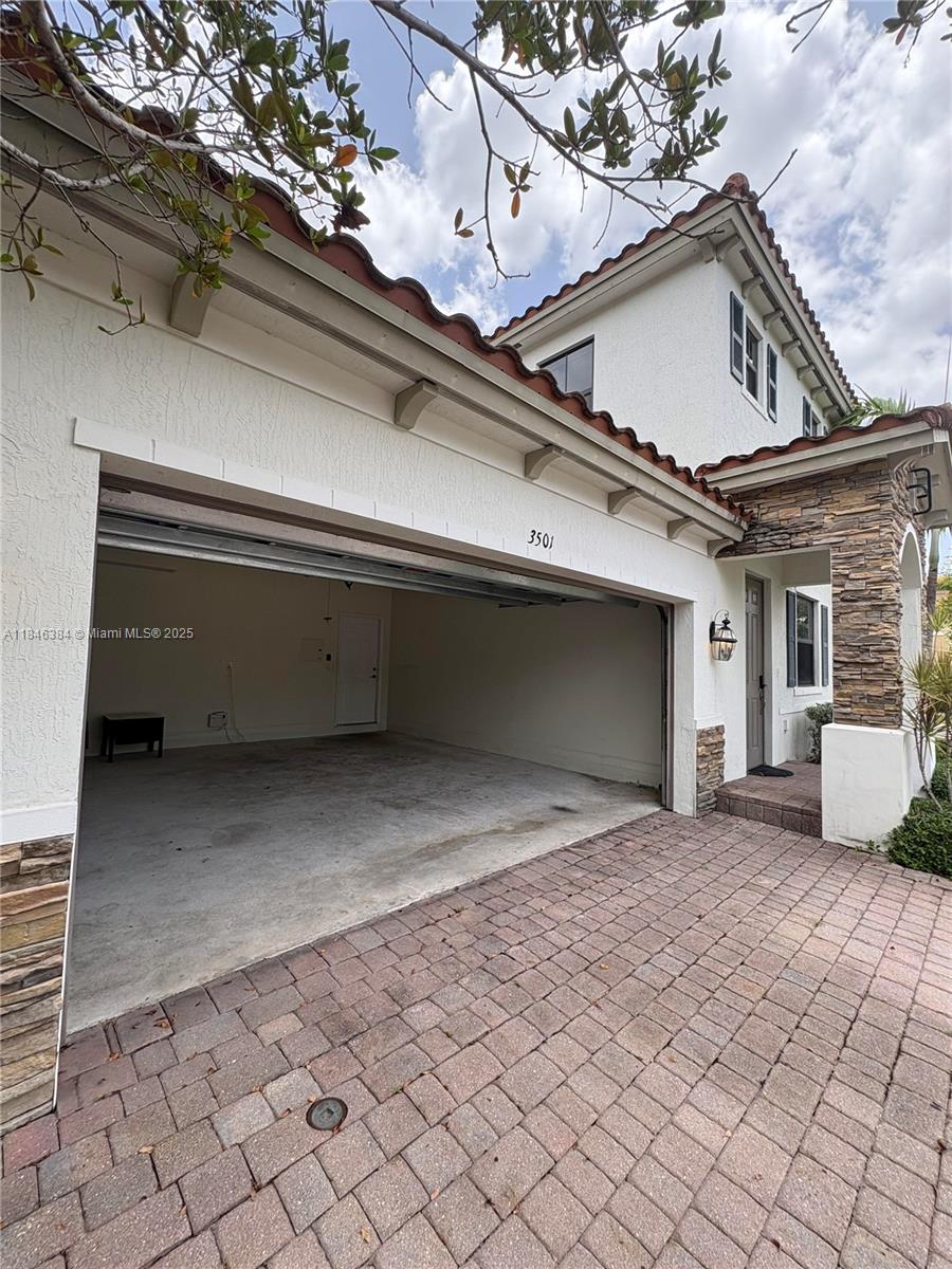BONTERRA - Residential Lease