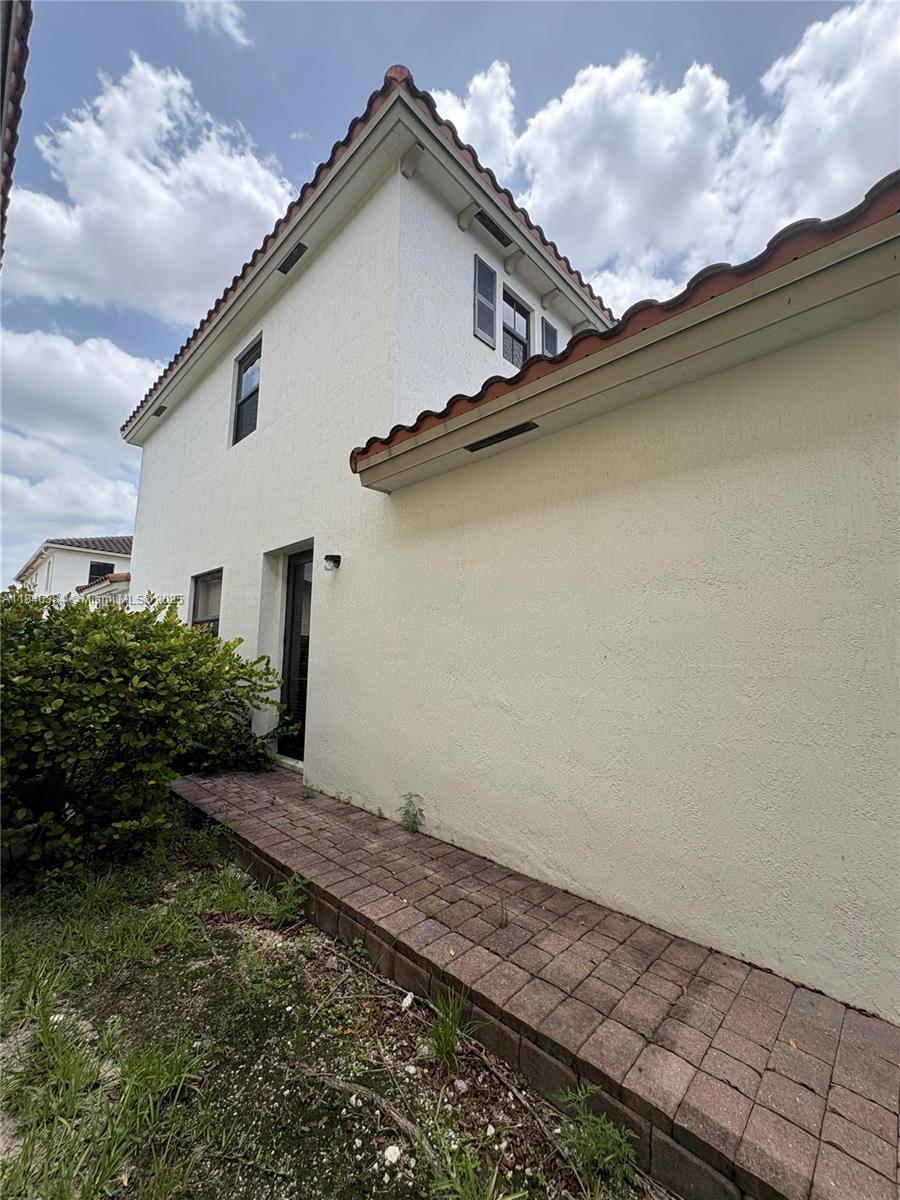 BONTERRA - Residential Lease