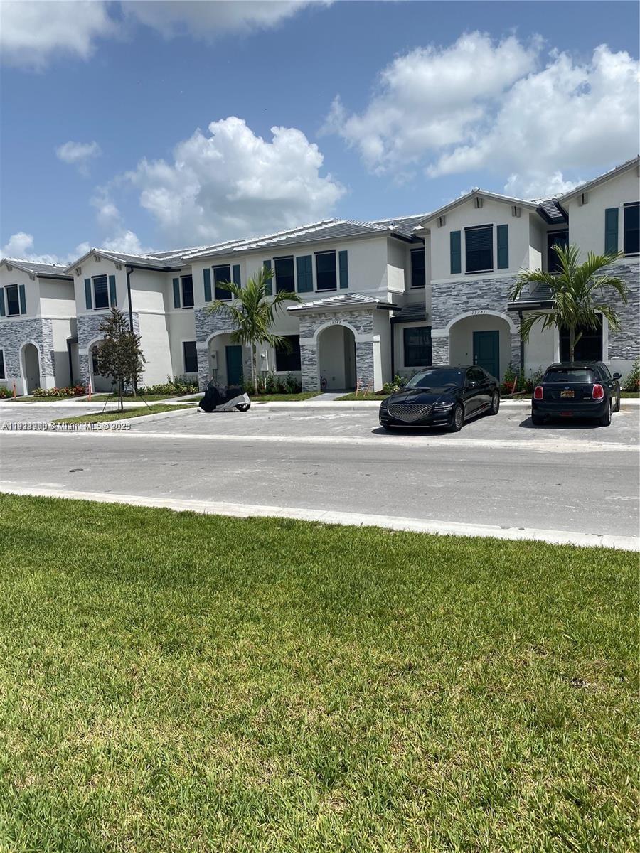 PINE ISLE - Residential Lease