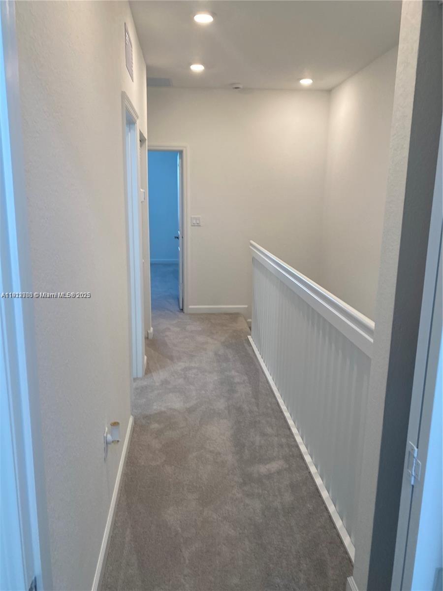 PINE ISLE - Residential Lease