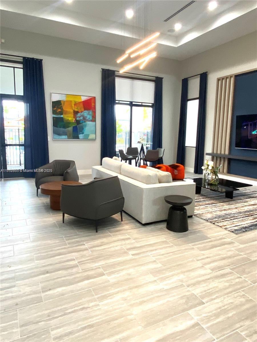 PINE ISLE - Residential Lease