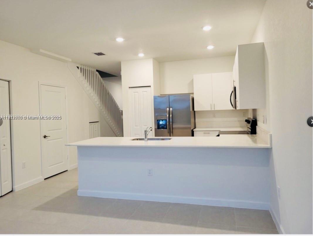 PINE ISLE - Residential Lease