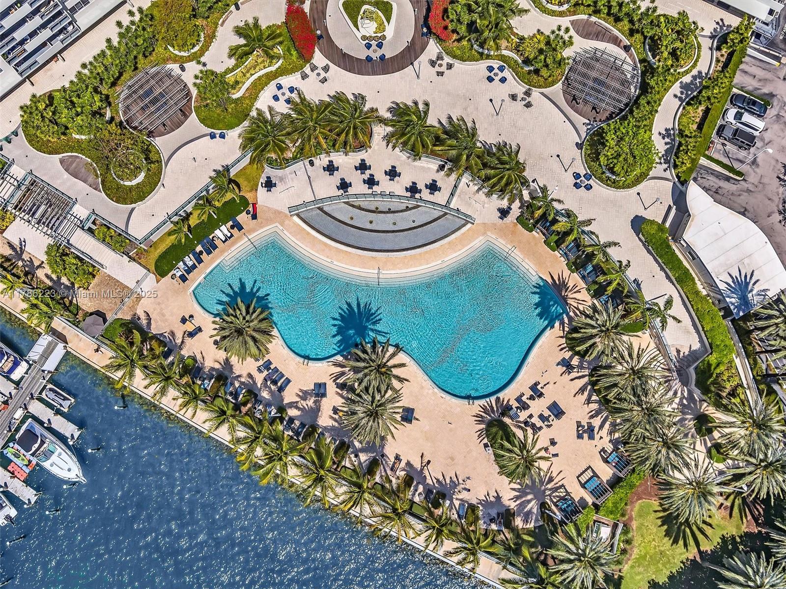 FLAMINGO SOUTH BEACH I CO - Residential Lease