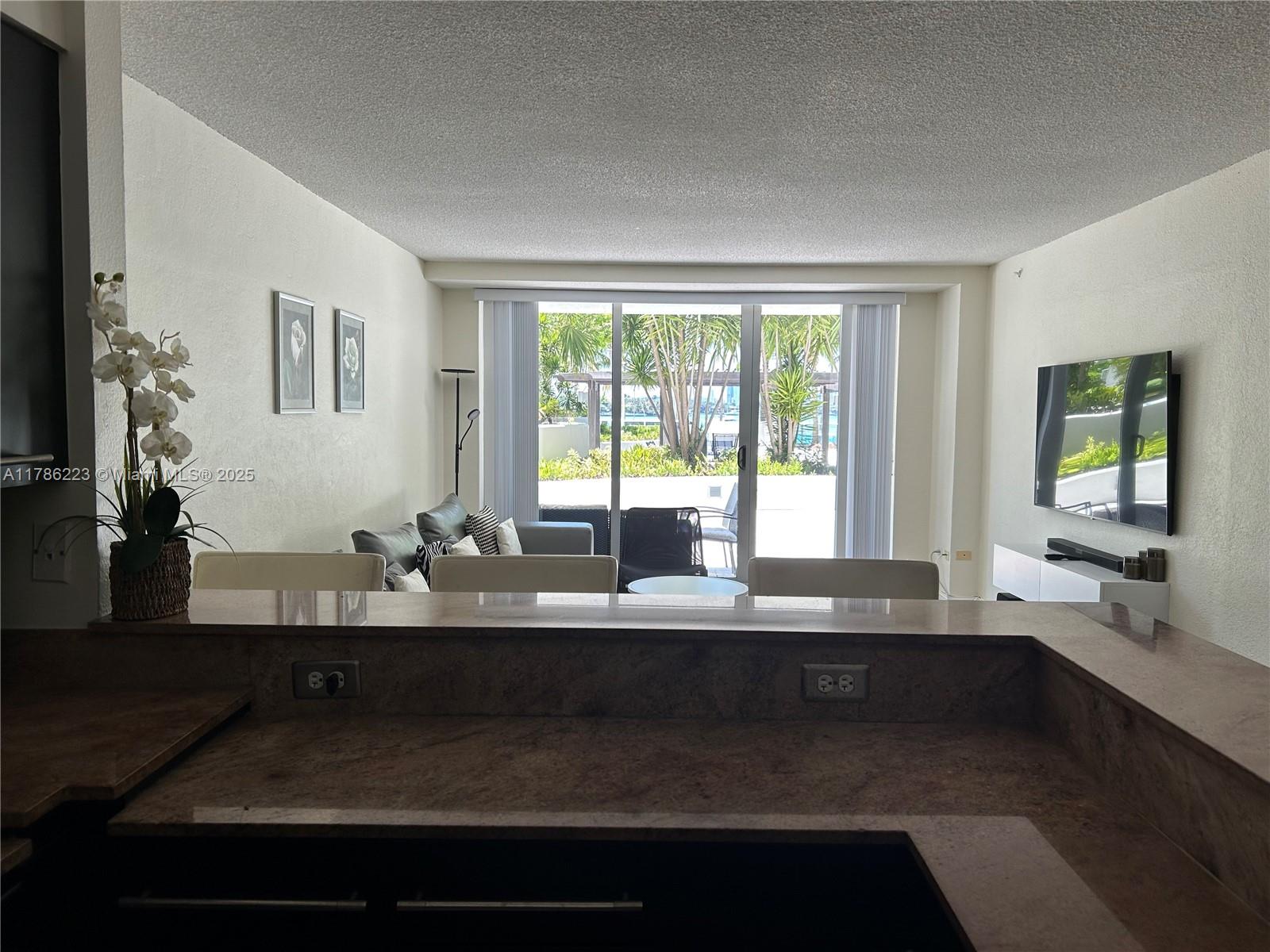 FLAMINGO SOUTH BEACH I CO - Residential Lease