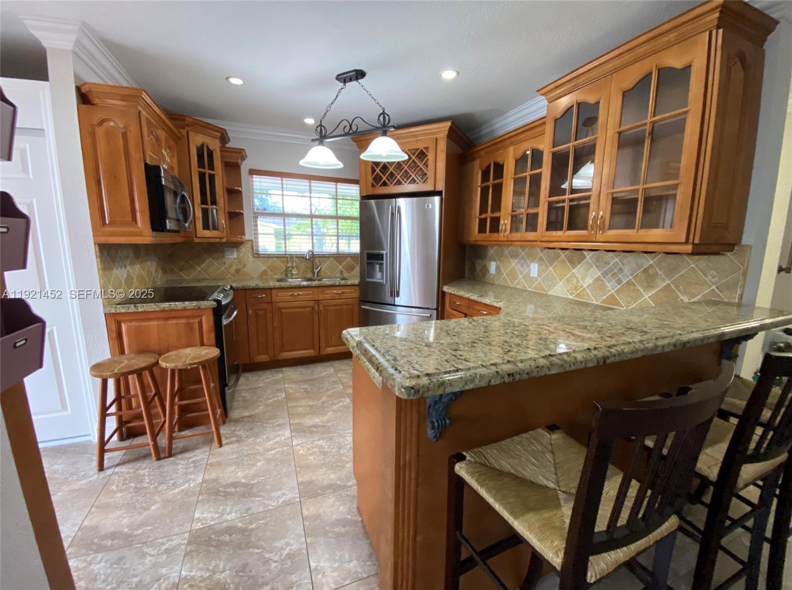 MIRACLE MANOR 5TH ADDN - Residential