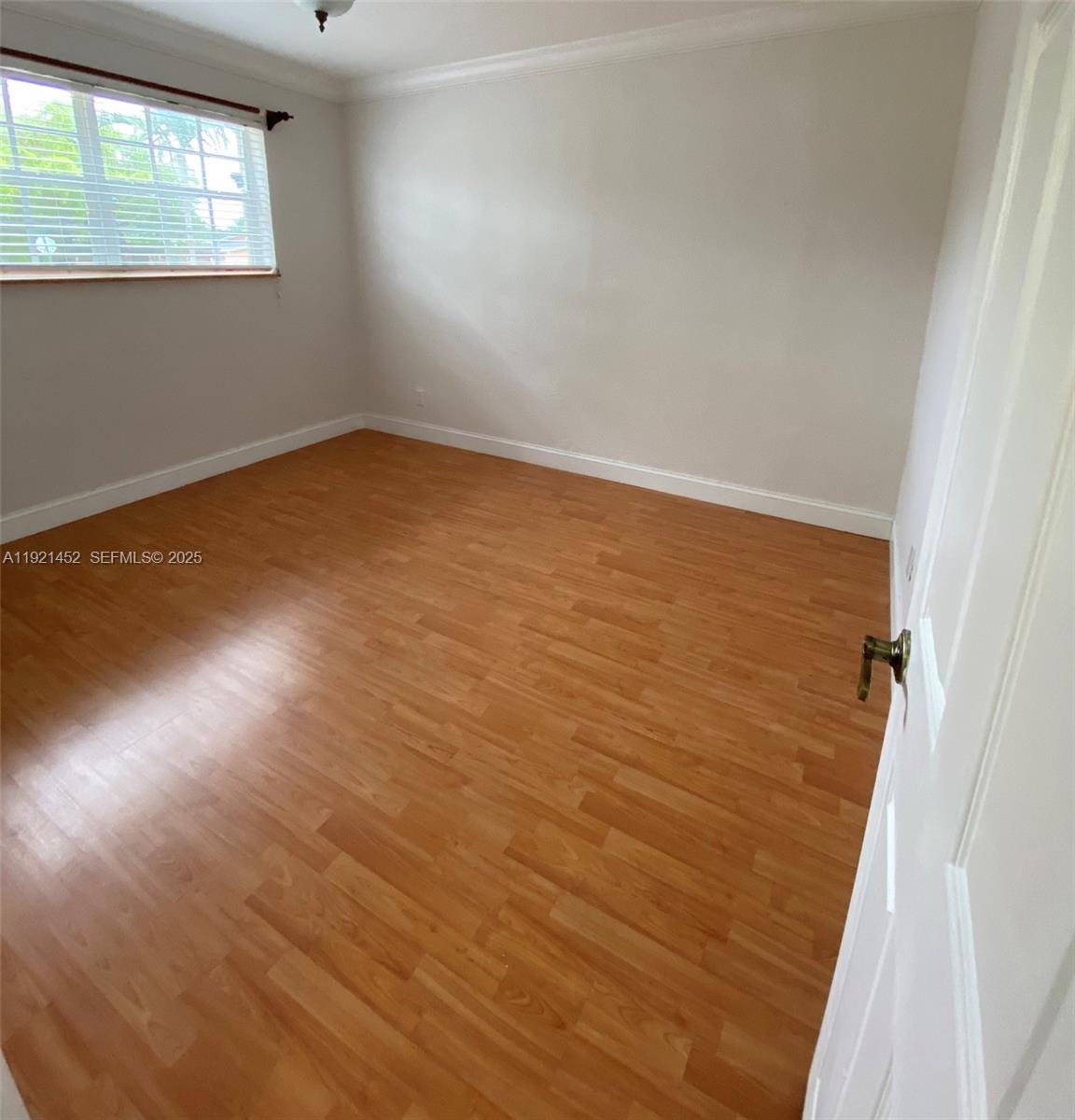 MIRACLE MANOR 5TH ADDN - Residential