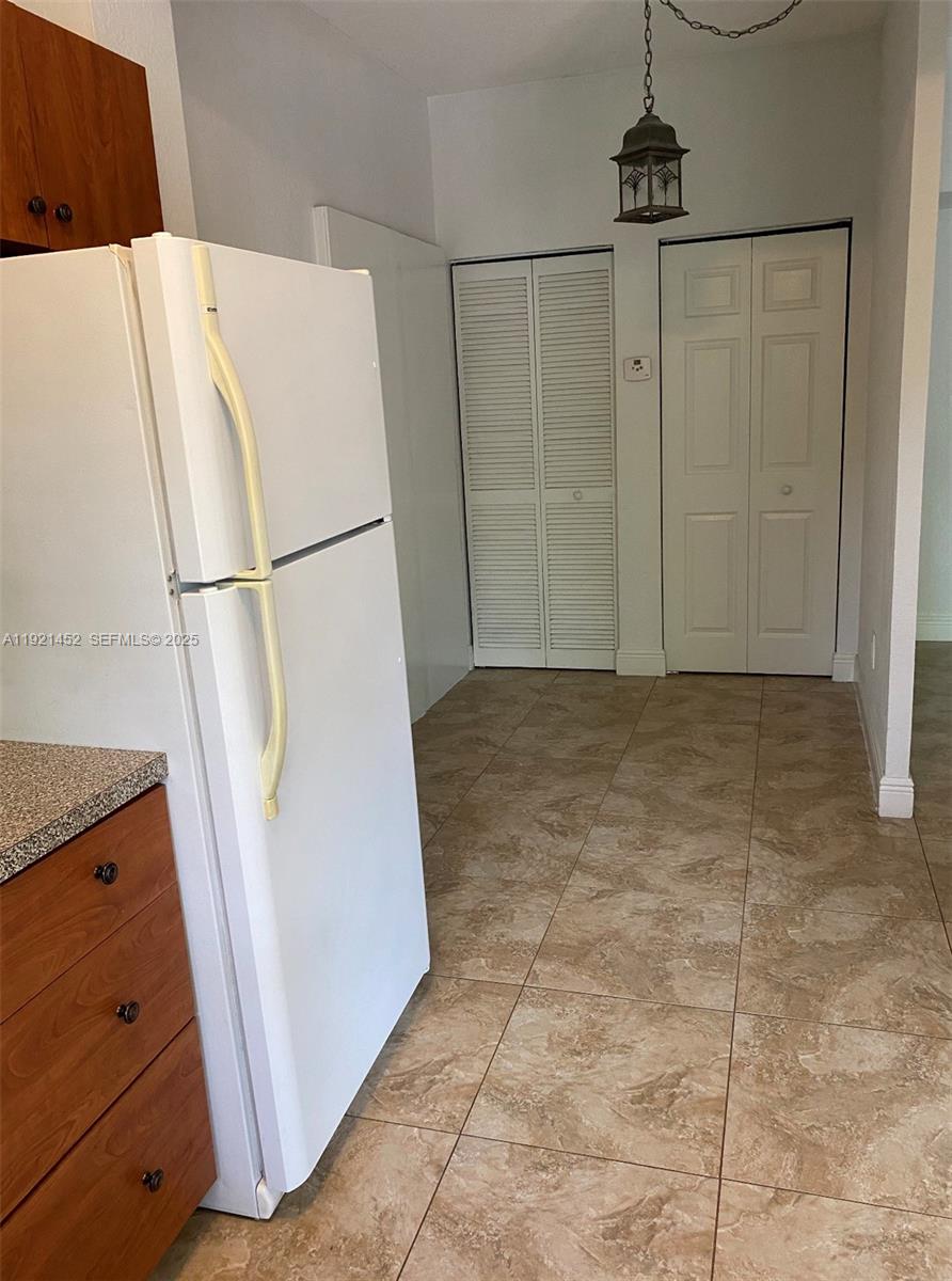 MIRACLE MANOR 5TH ADDN - Residential