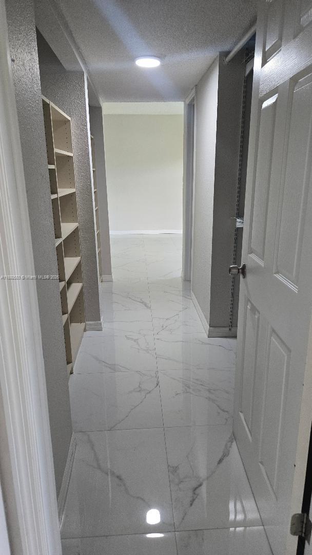 LAKEVIEW GARDENS AT MIAMI - Residential
