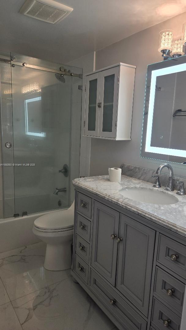 LAKEVIEW GARDENS AT MIAMI - Residential