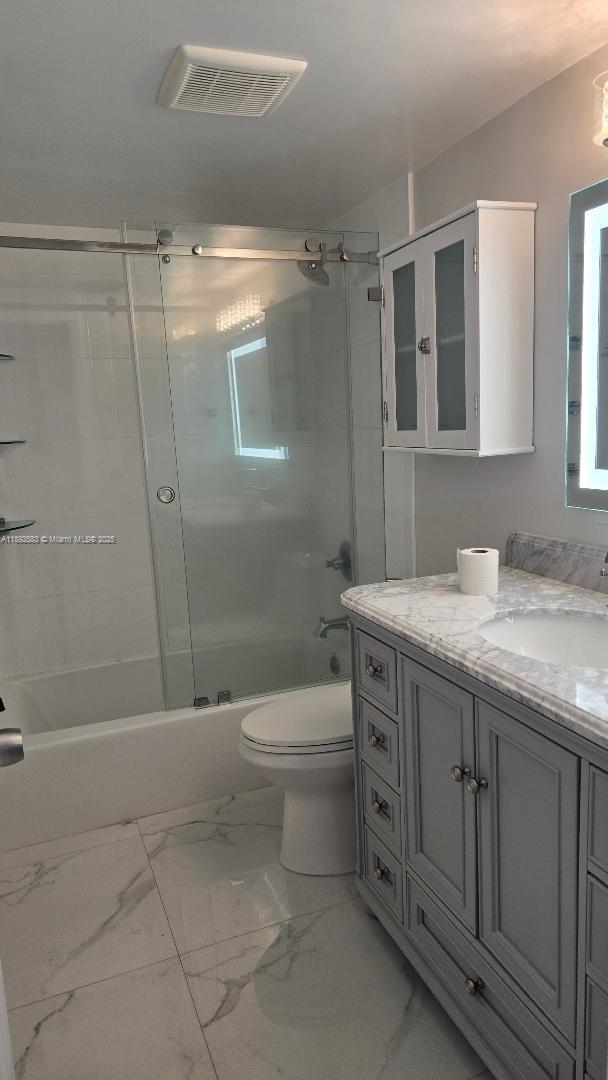 LAKEVIEW GARDENS AT MIAMI - Residential