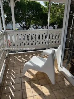 Mahogany Key Condo 03 - Residential