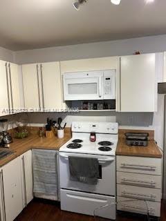 Mahogany Key Condo 03 - Residential