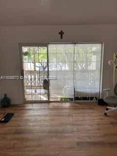 Mahogany Key Condo 03 - Residential