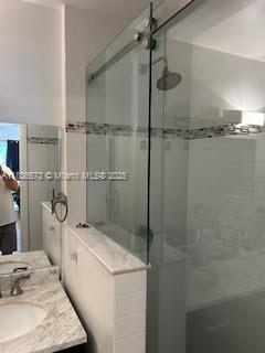 Mahogany Key Condo 03 - Residential