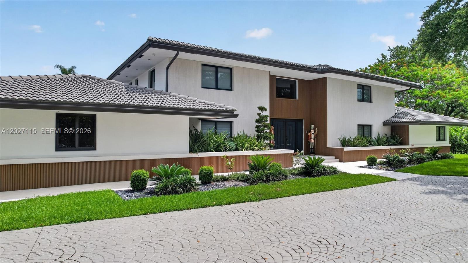 PLANTATION ACRES - Residential