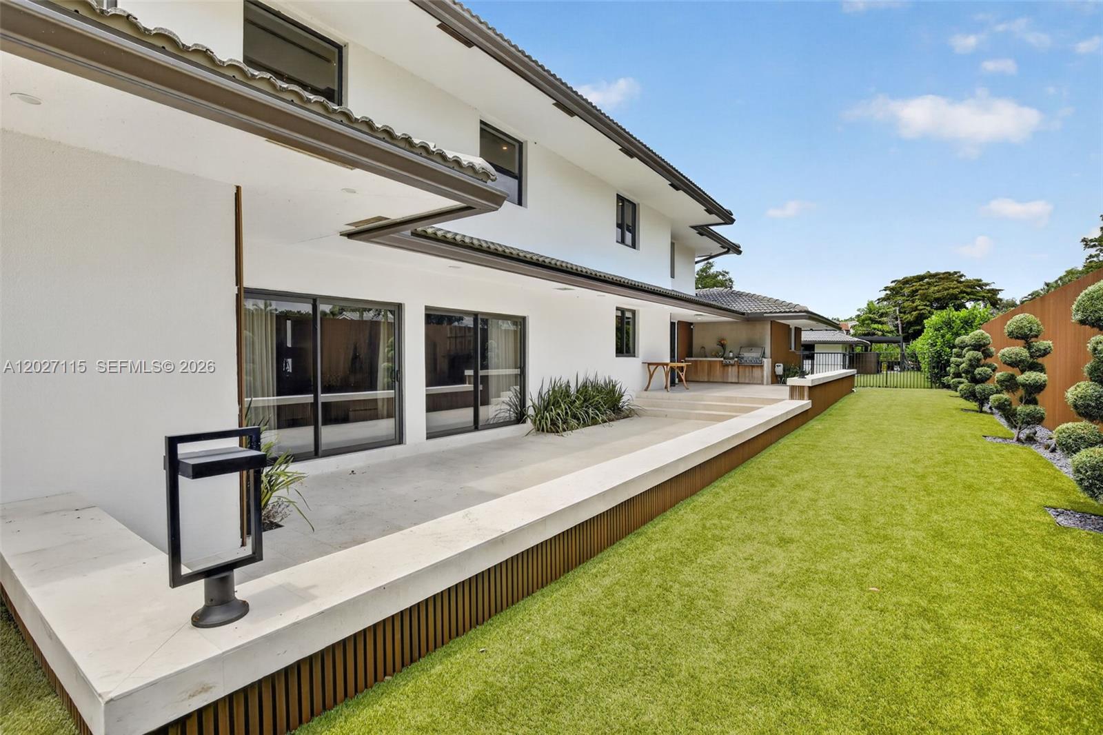PLANTATION ACRES - Residential