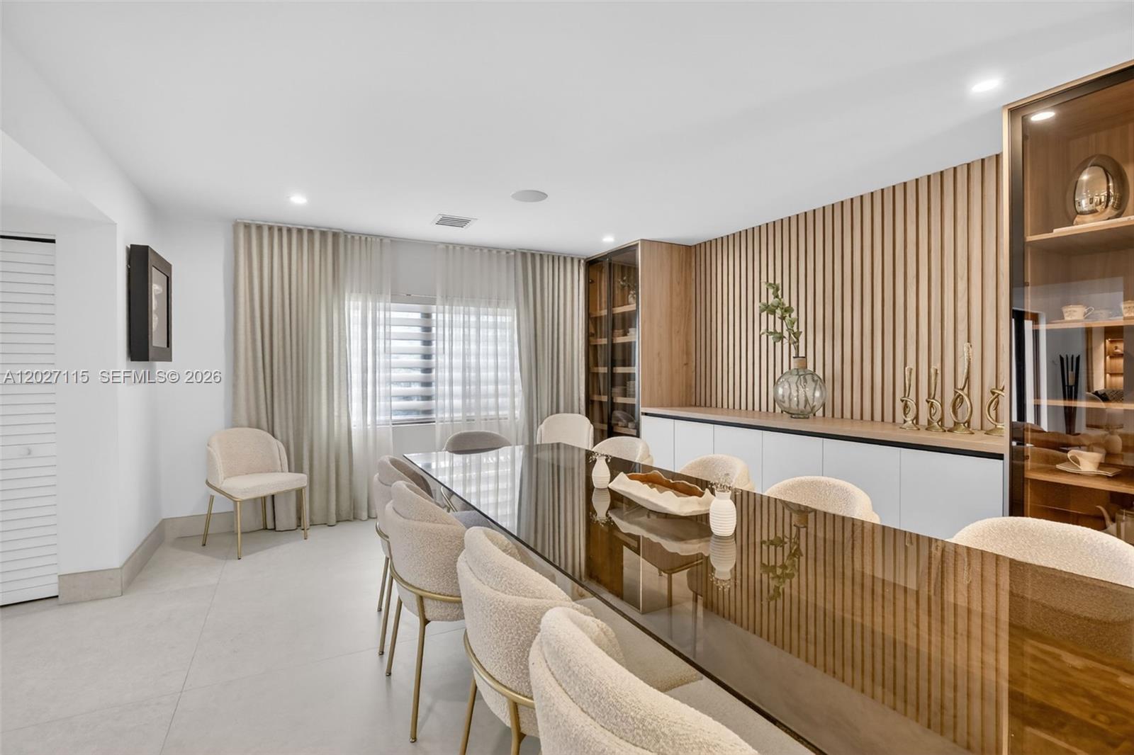 PLANTATION ACRES - Residential