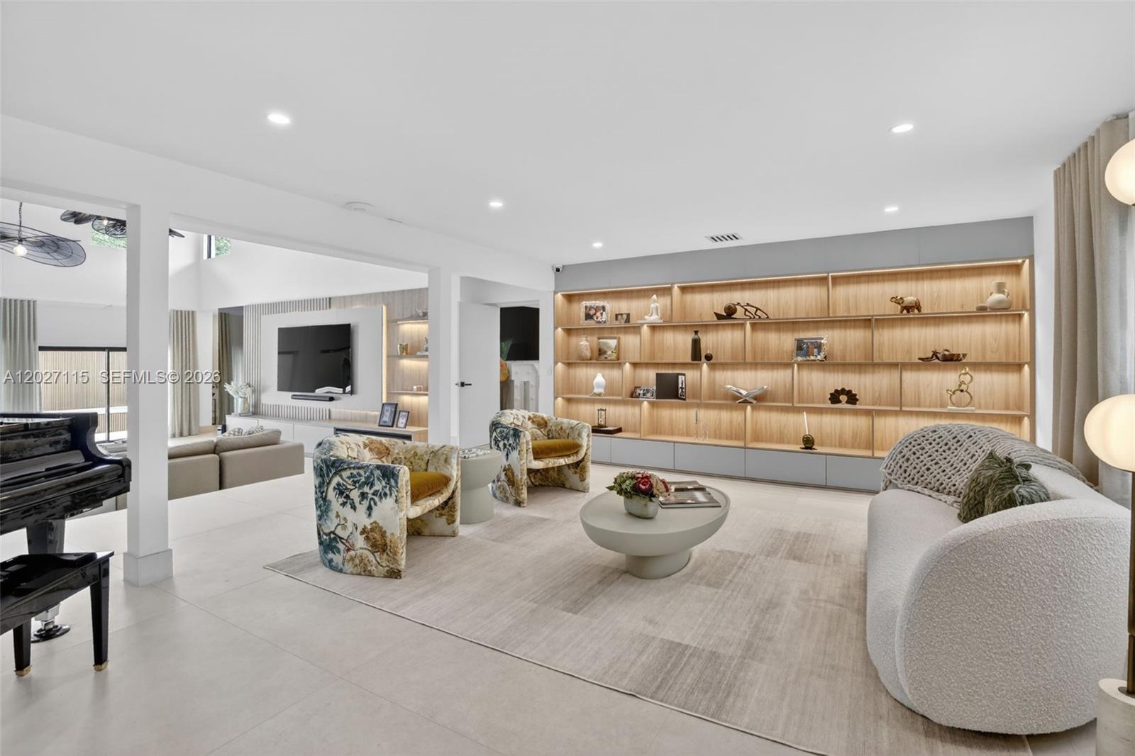 PLANTATION ACRES - Residential