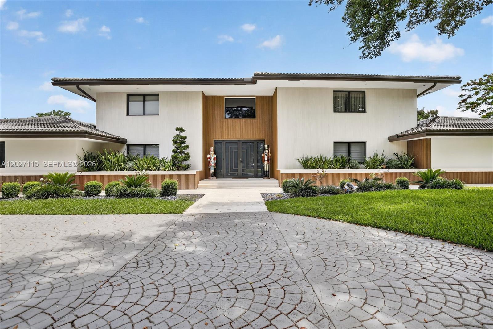 PLANTATION ACRES - Residential