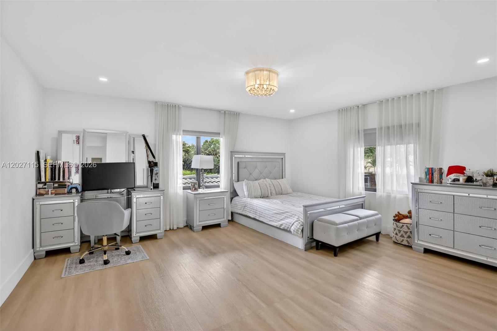PLANTATION ACRES - Residential