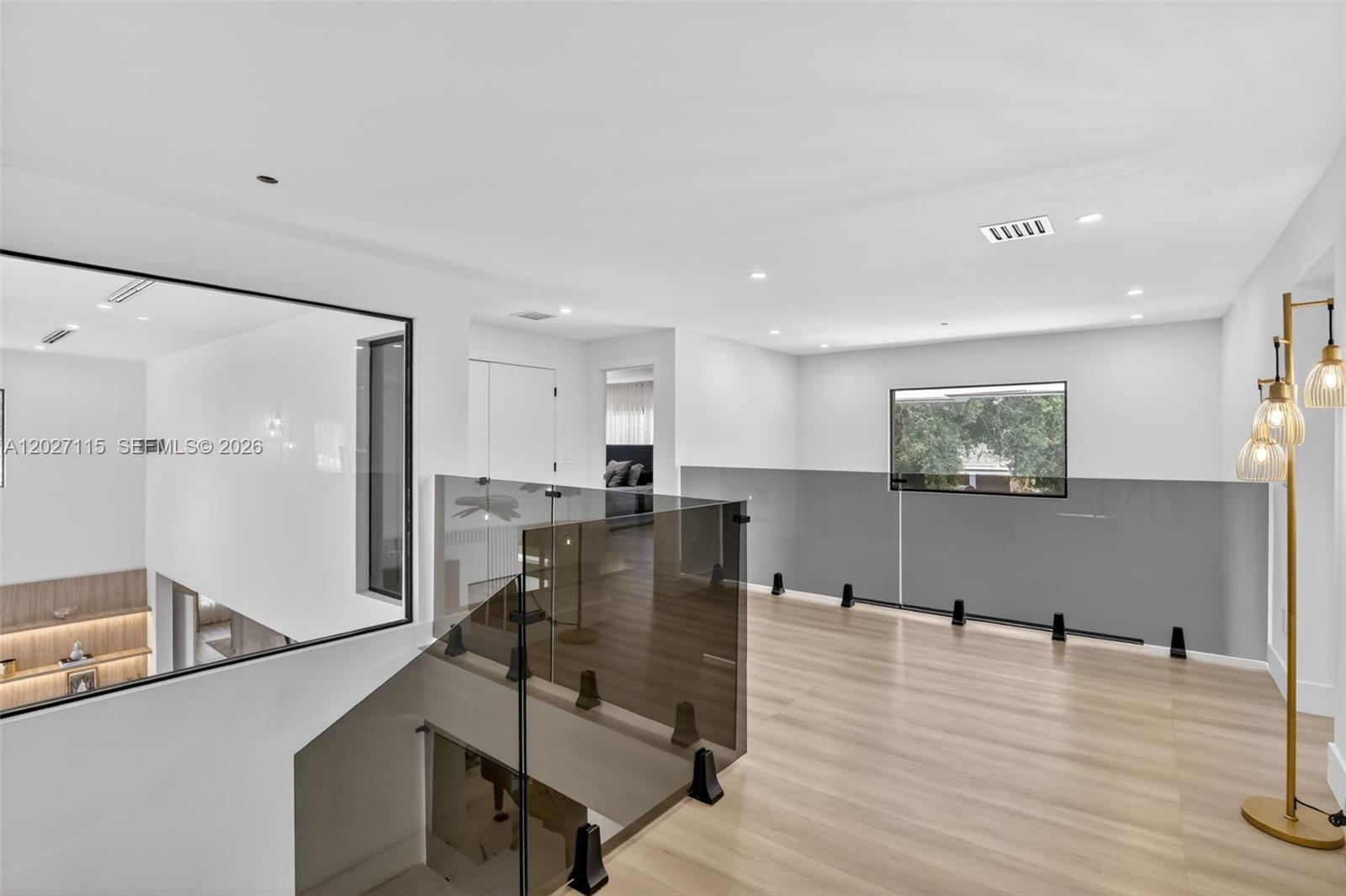 PLANTATION ACRES - Residential