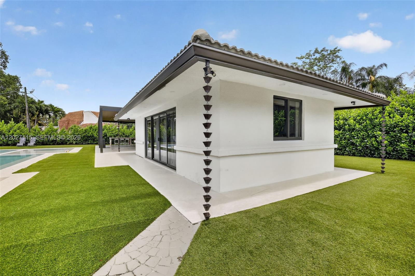 PLANTATION ACRES - Residential