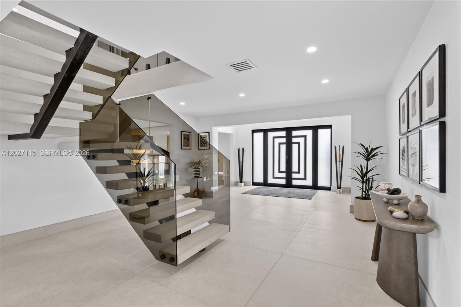 PLANTATION ACRES - Residential