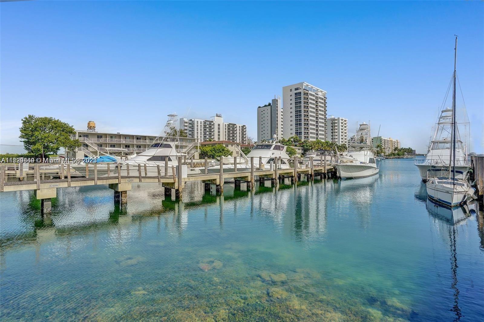 7910 Harbor Island Dr 1008