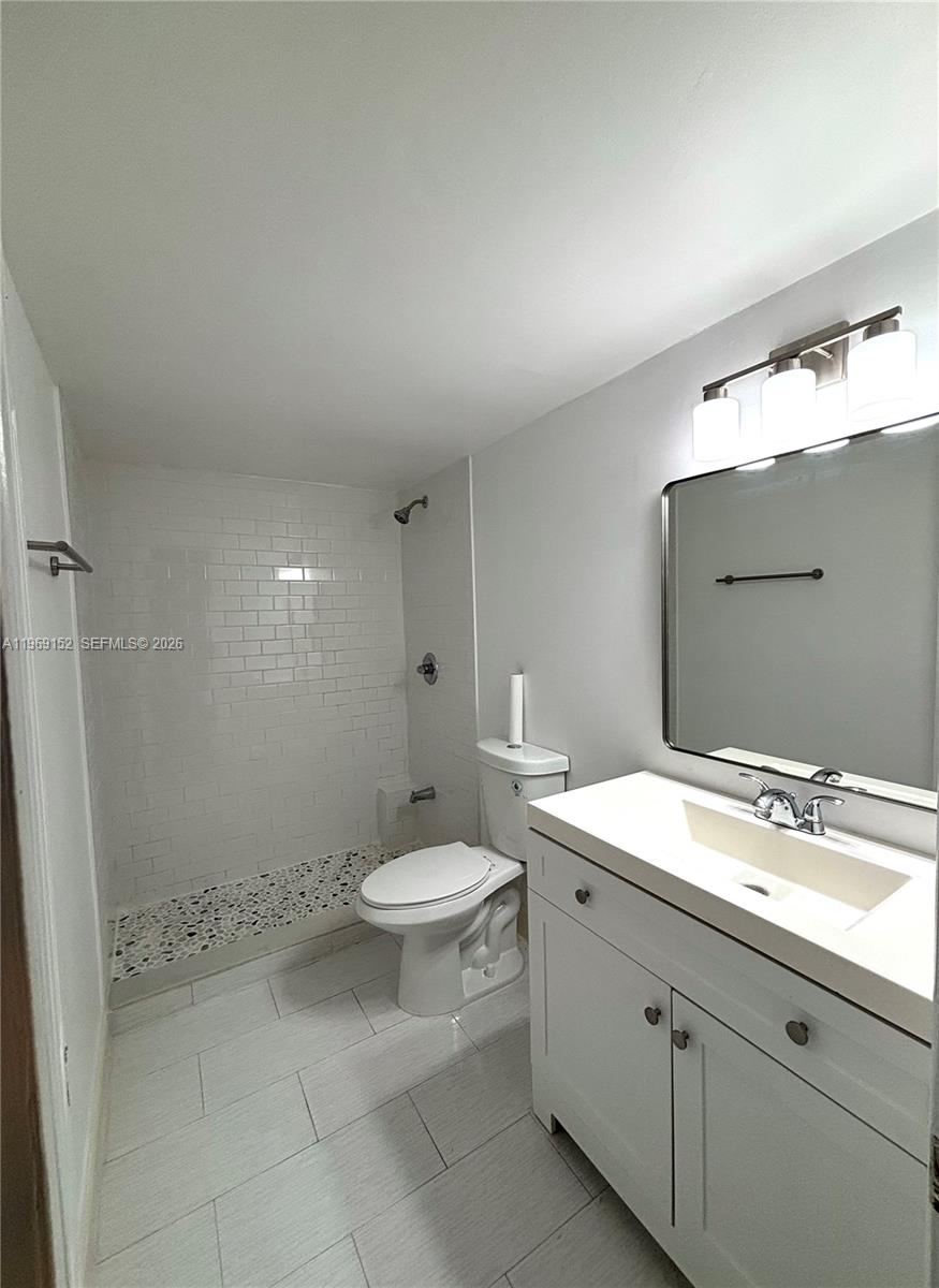 SUMMIT CHASE CONDO - Residential