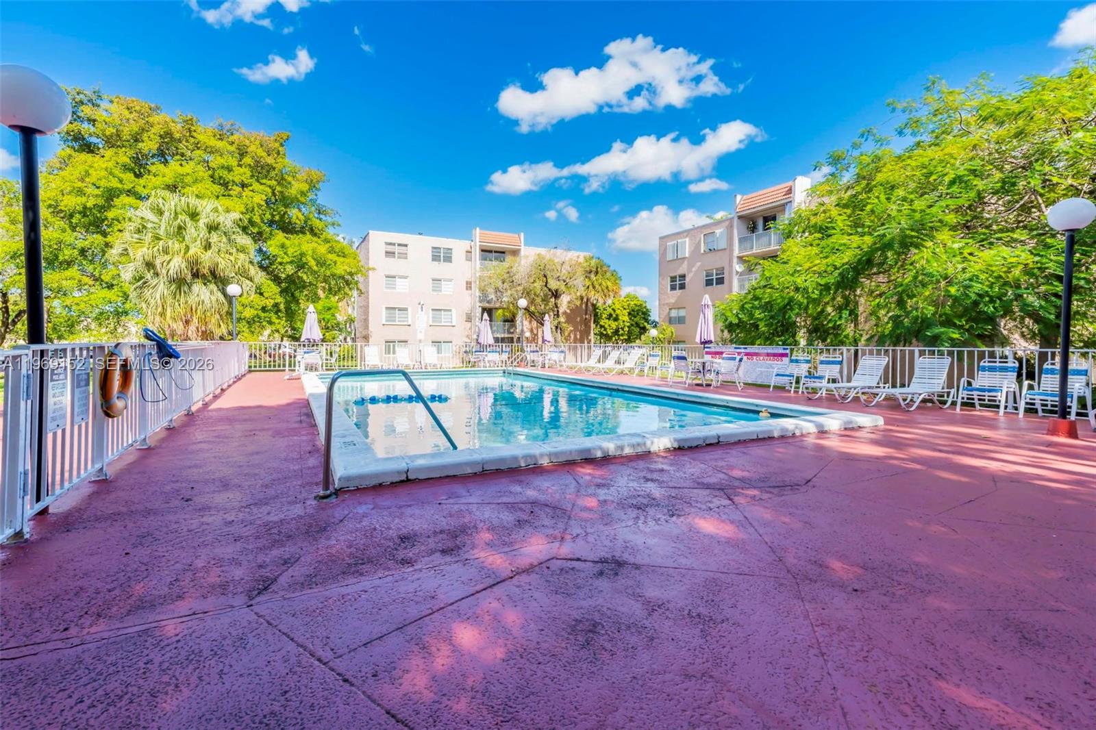 SUMMIT CHASE CONDO - Residential