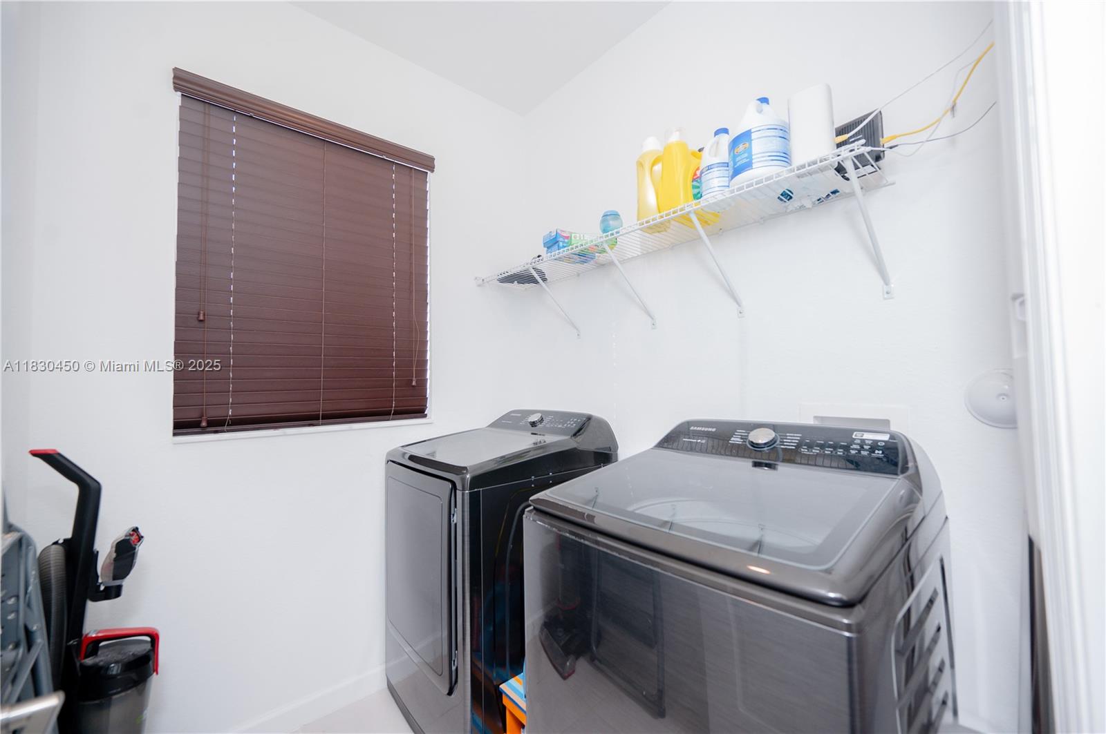 HOMESTEAD PARK OF COMMERC - Residential