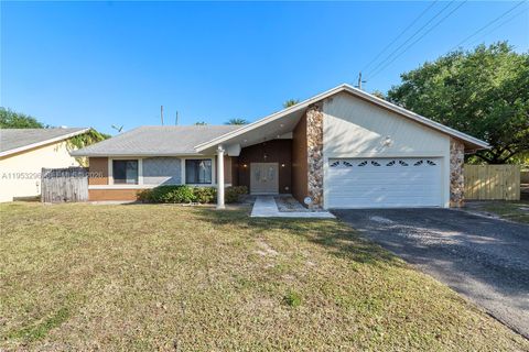 8201 NW 53rd St Lauderhill FL 33351