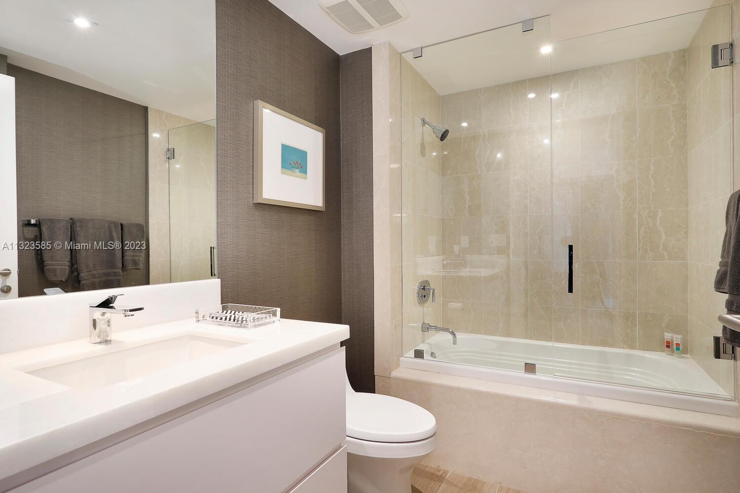 GROVENOR HOUSE CONDO - Residential