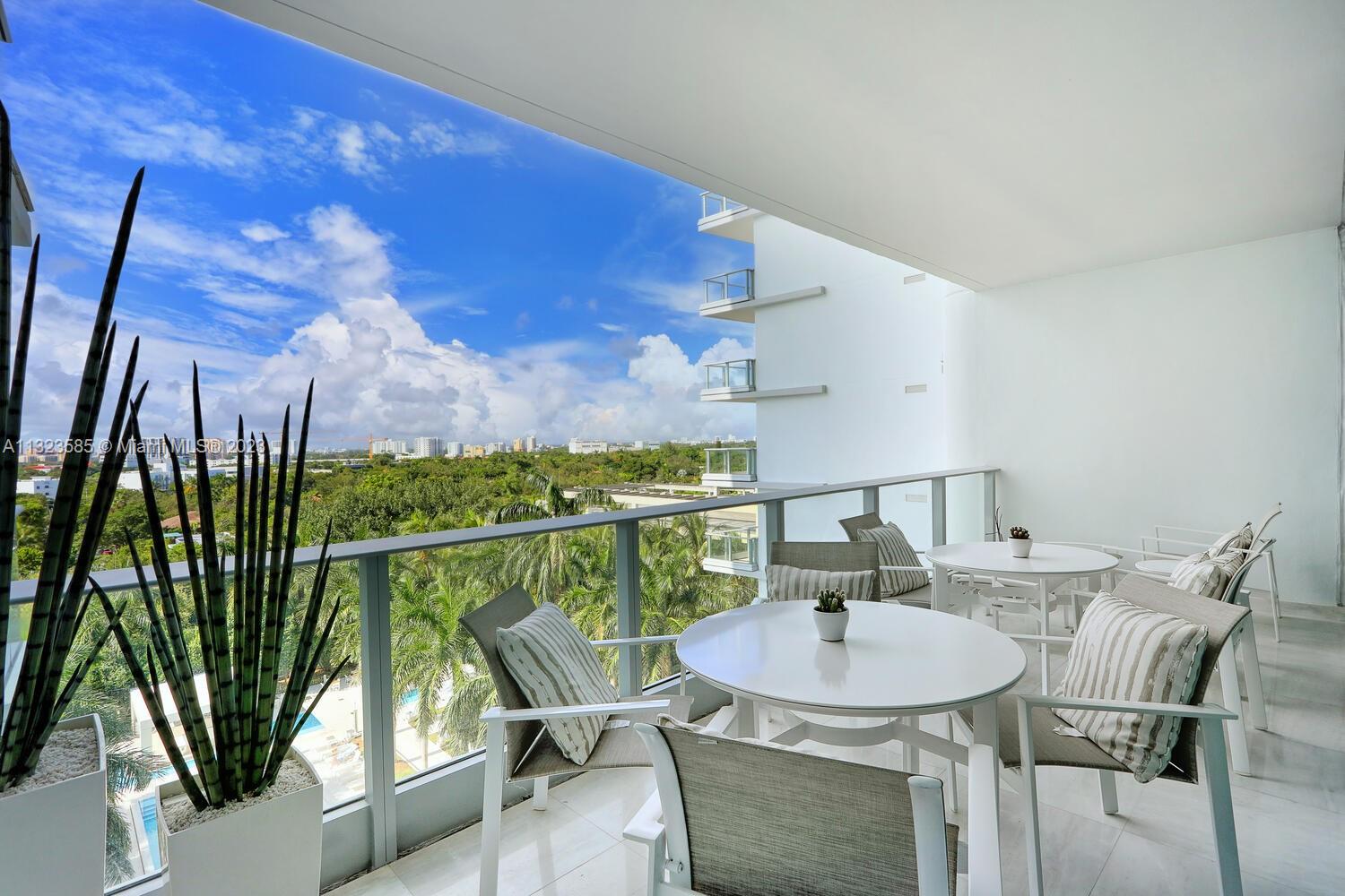 GROVENOR HOUSE CONDO - Residential