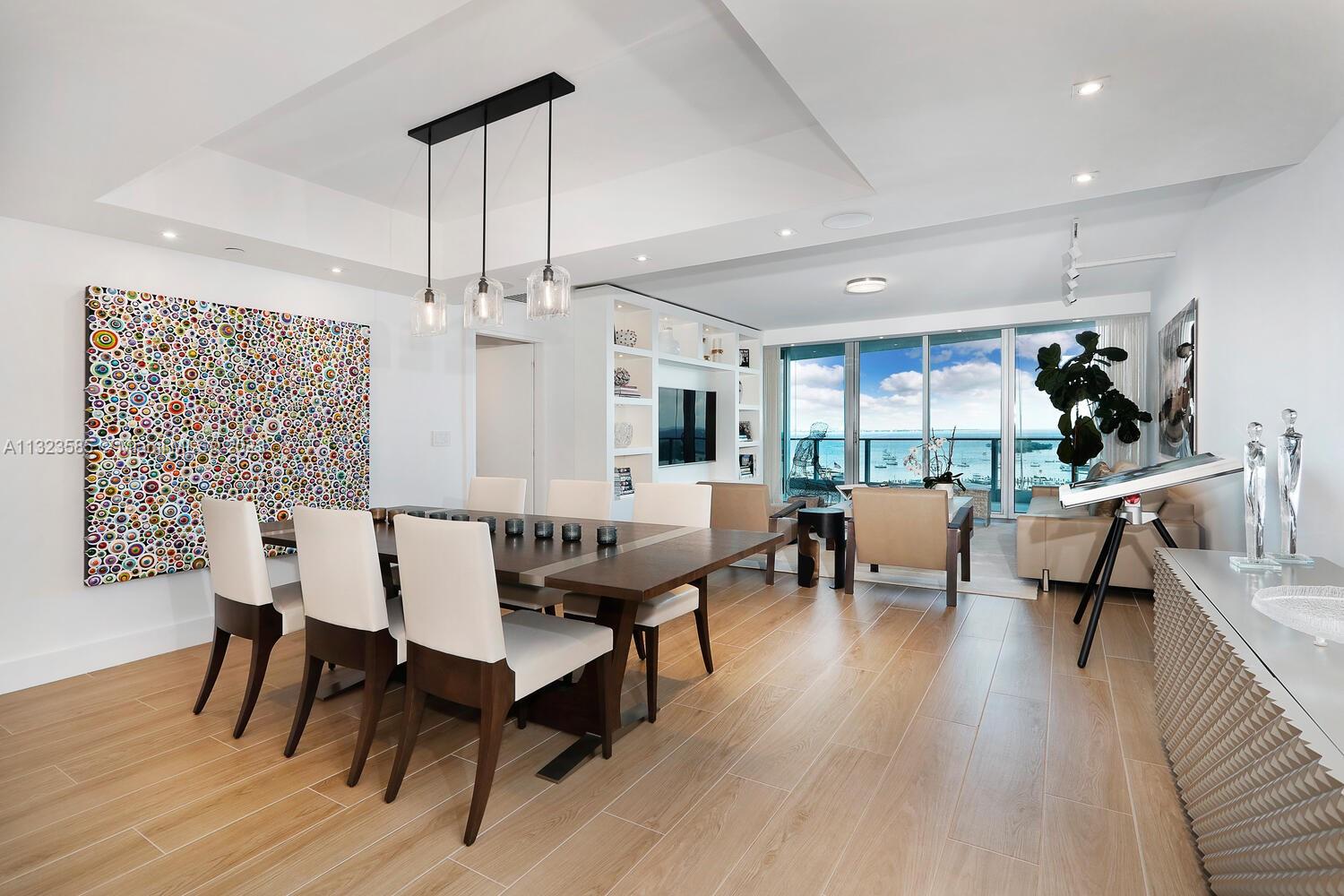 GROVENOR HOUSE CONDO - Residential