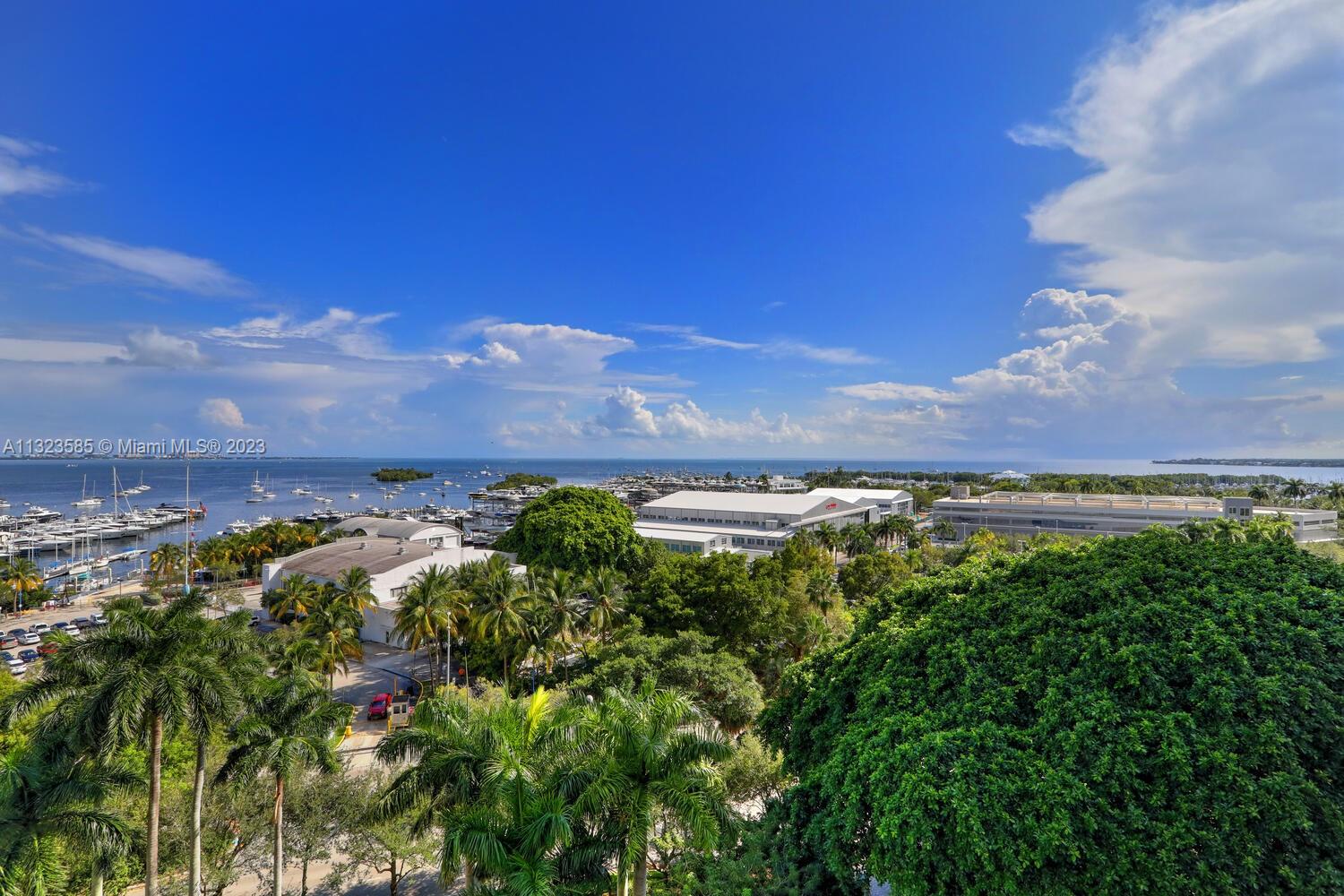 GROVENOR HOUSE CONDO - Residential