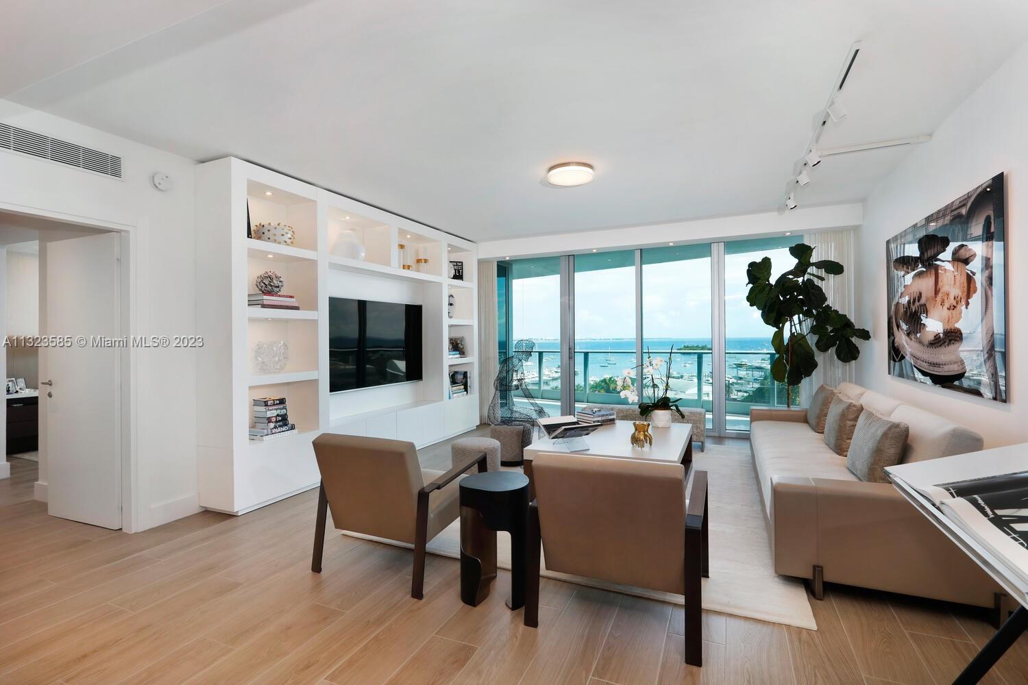 GROVENOR HOUSE CONDO - Residential