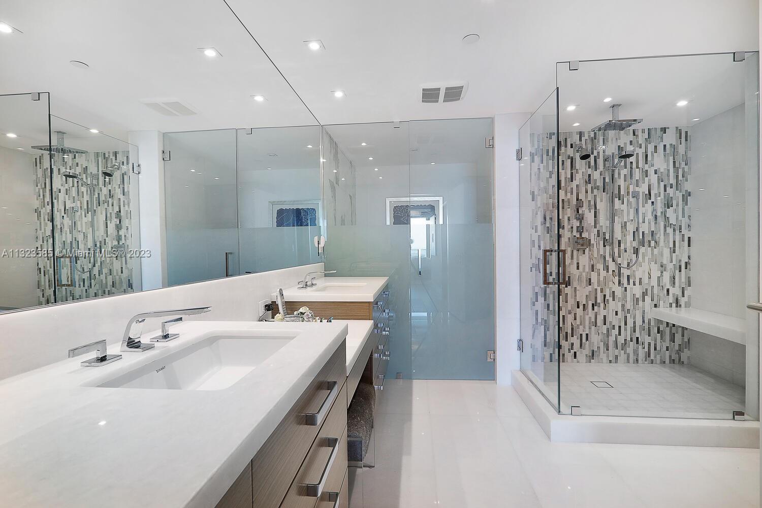 GROVENOR HOUSE CONDO - Residential