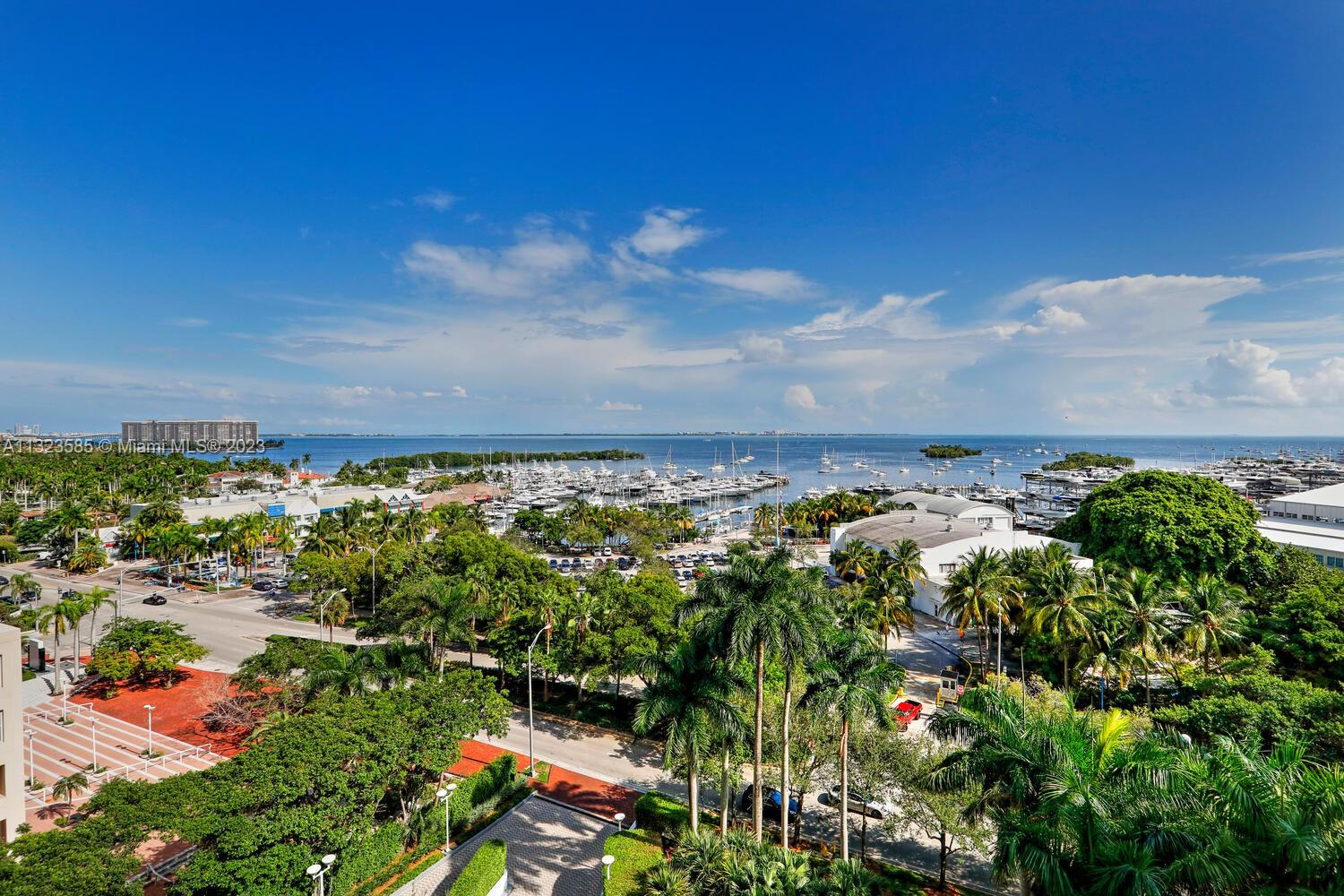 GROVENOR HOUSE CONDO - Residential