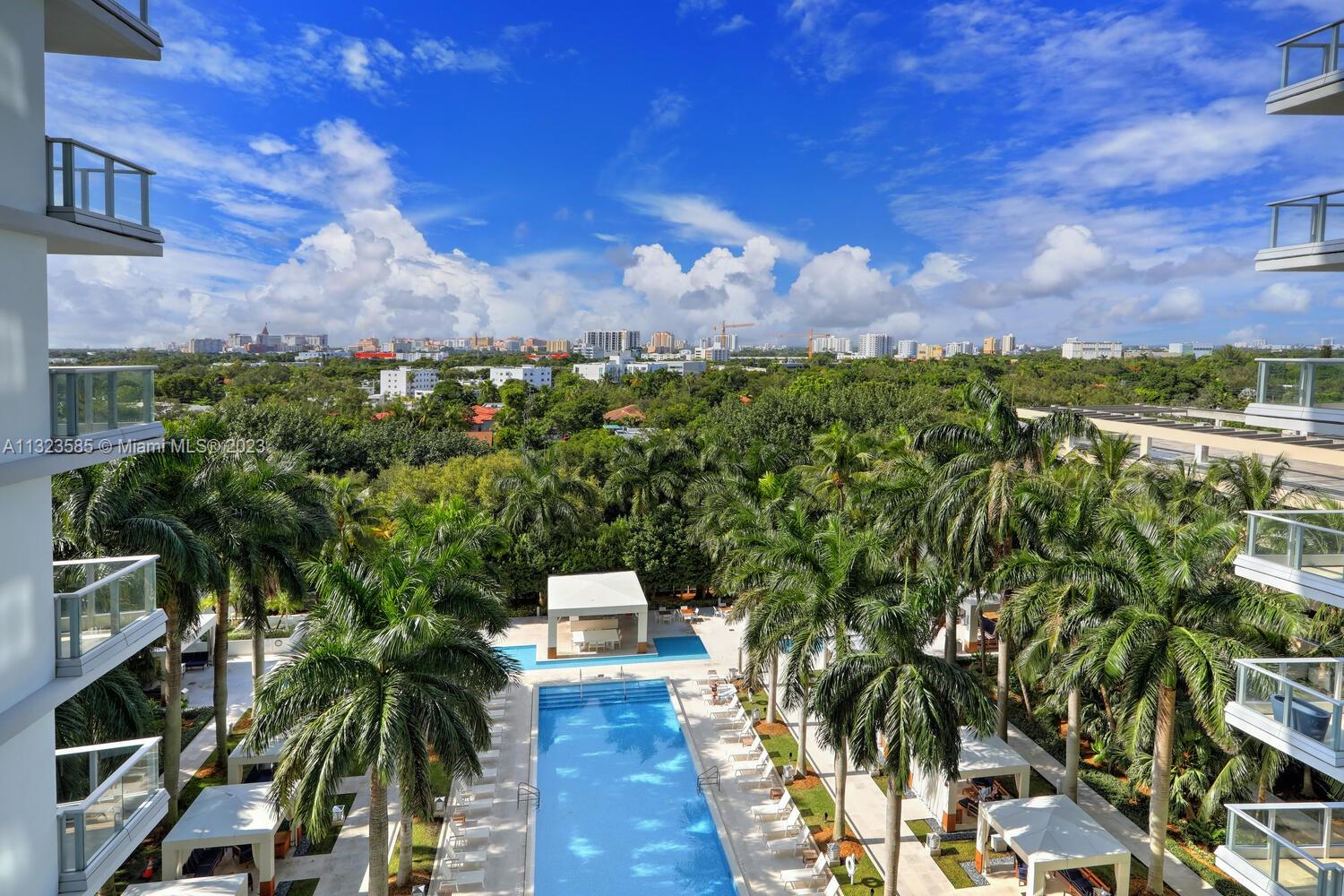 GROVENOR HOUSE CONDO - Residential