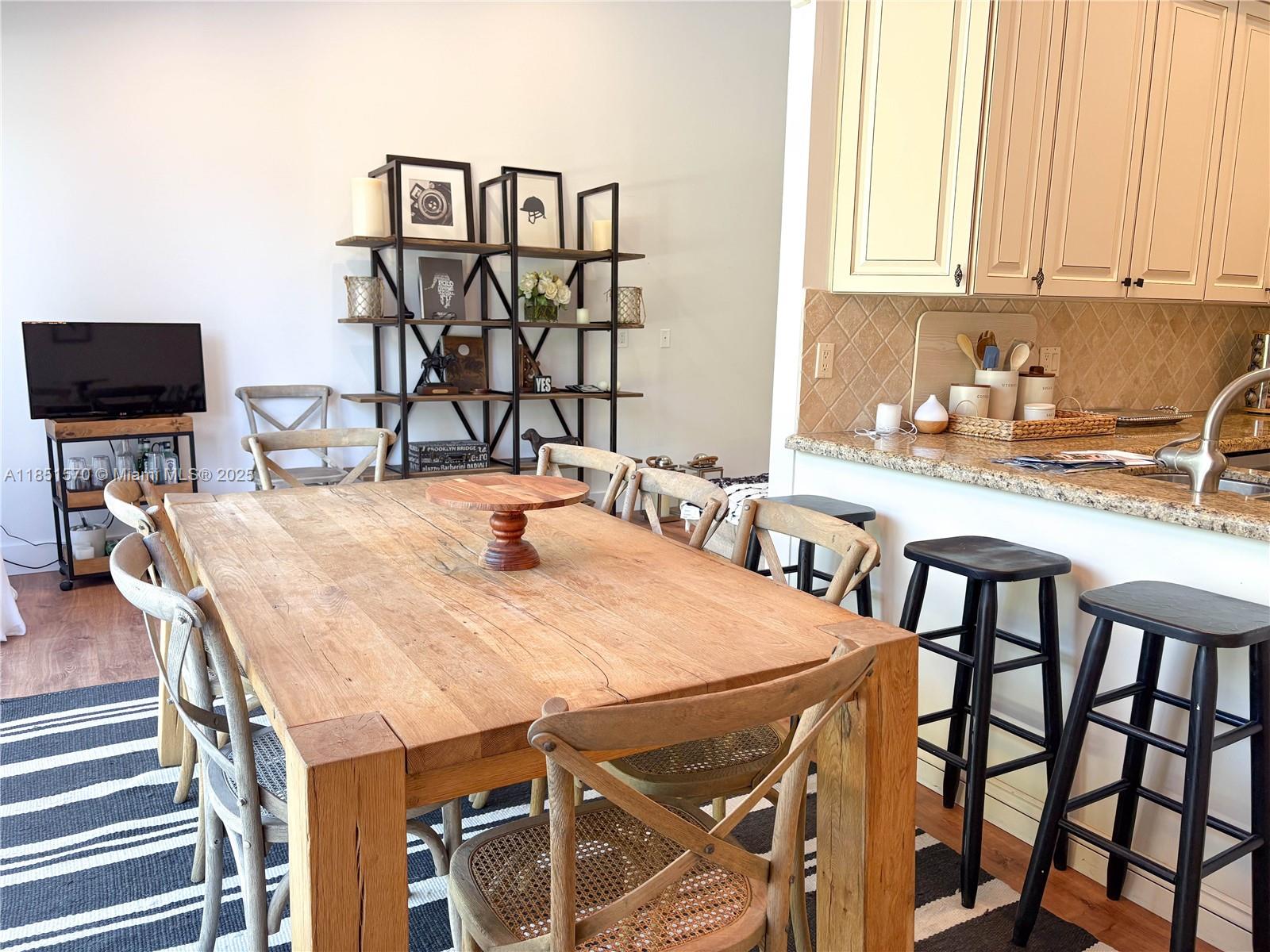 WINDSOR WAY 1 - Residential Lease