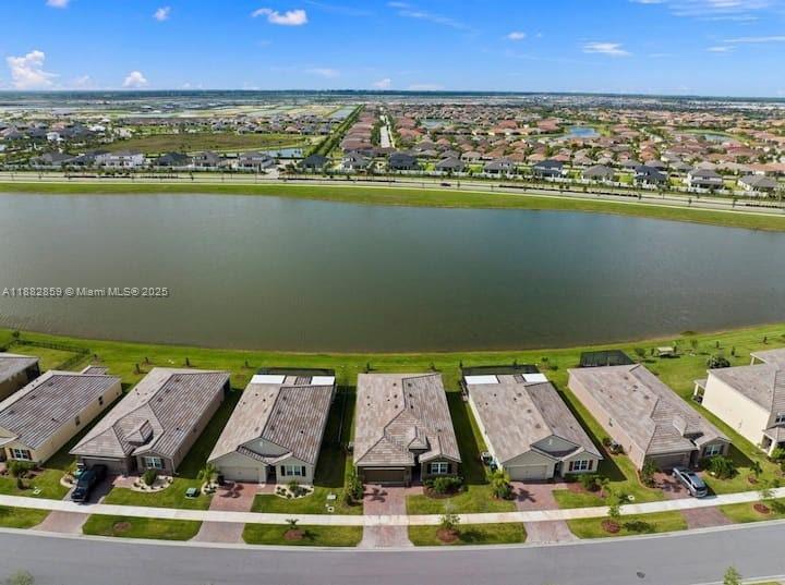 TRADITION PLAT NO 20 - TH - Residential