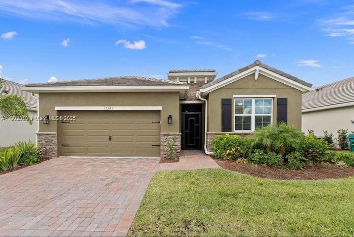 TRADITION PLAT NO 20 - TH - Residential