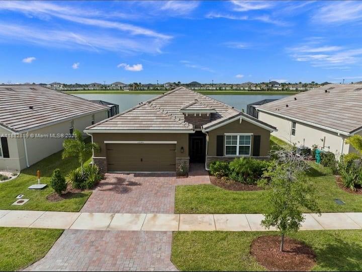 TRADITION PLAT NO 20 - TH - Residential