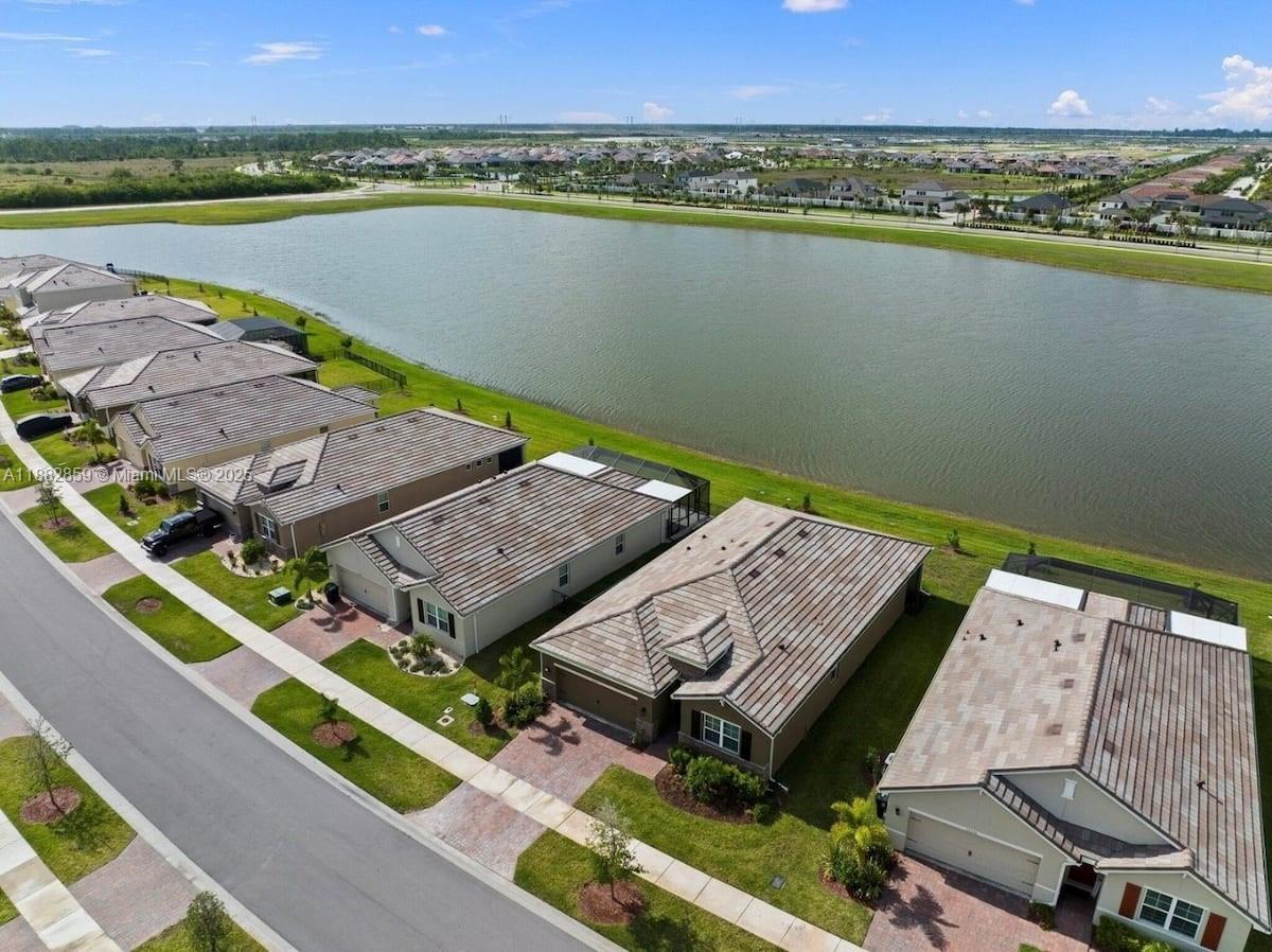 TRADITION PLAT NO 20 - TH - Residential