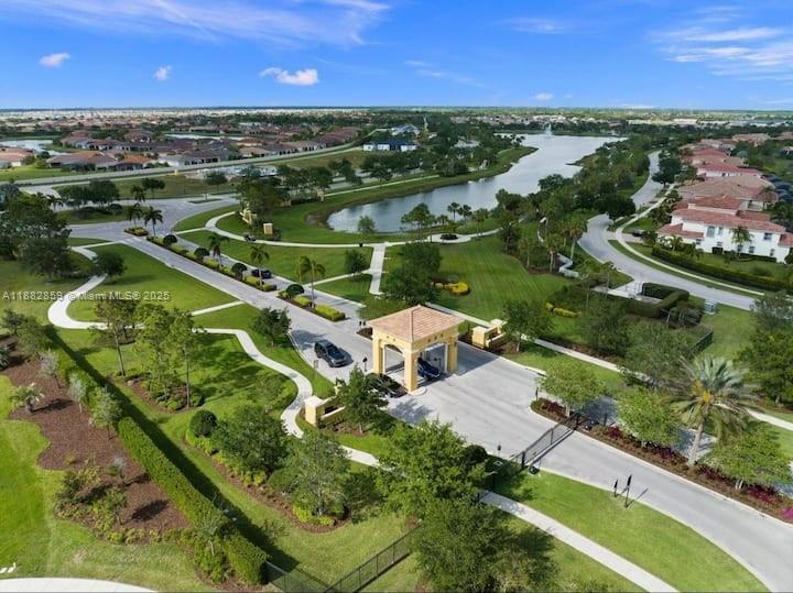 TRADITION PLAT NO 20 - TH - Residential