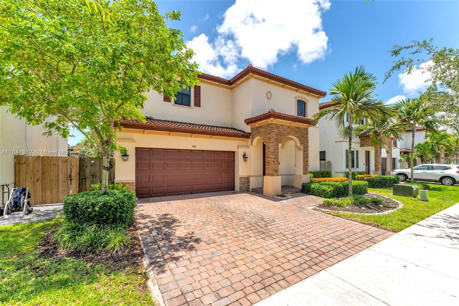 BAYWINDS OF ABACO - Residential